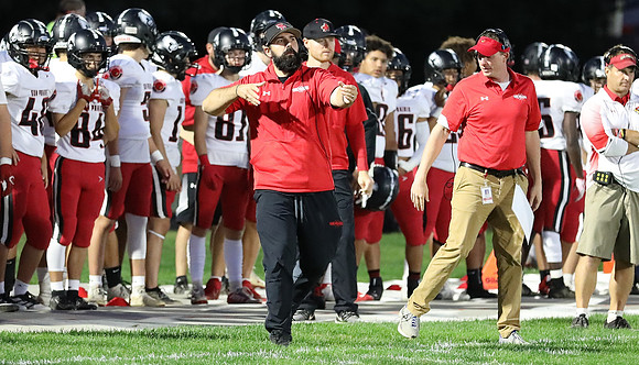 COACH Mike Pogue (6)