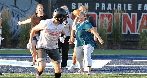 8-10-22 Impactful Woman at Practice Night  (67)