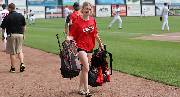 Manager Grace Suchomel (11)