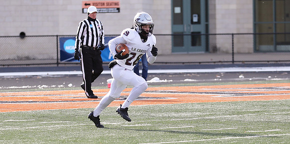 11-19-22 Playoff Round 1 vs. Wartburg College (56)