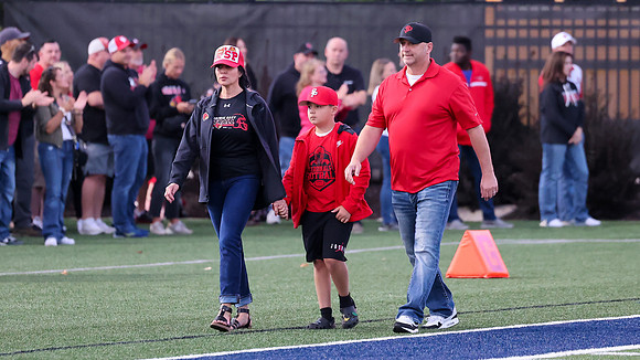 9-27-24 PARENTS Night at Varsity Football game (47)