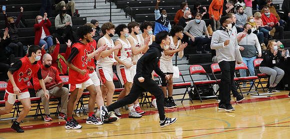 Coach Steve Maselter (10)