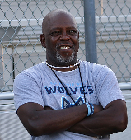 Coach Willie Hull (4)