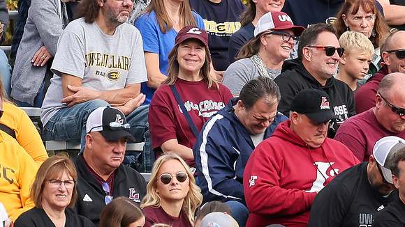 10-19-24 EAGLES vs. UW Eau Claire (1207)