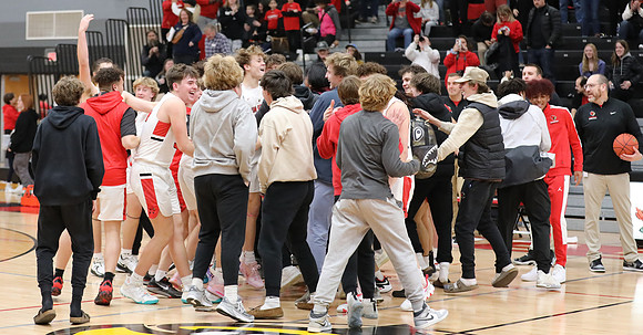 Coach Nick Fuller (7)