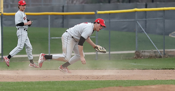 4-29-22 Varsity vs. Waunakee (34)