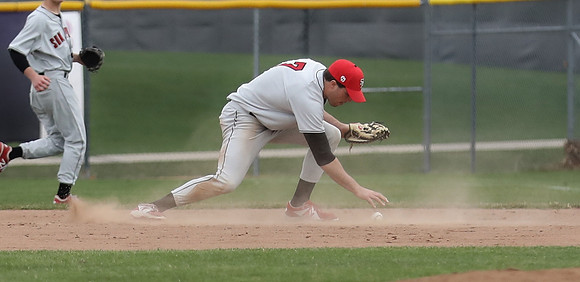 4-29-22 Varsity vs. Waunakee (33)