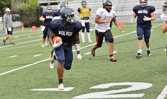 8-12-22 VARSITY Scrimmage vs. Fort Atkinson  (82)