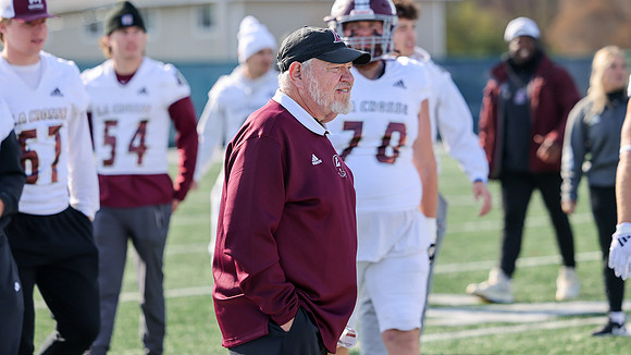 Coach Mike Anderson (7)