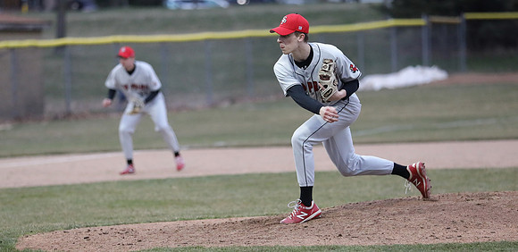 9 Evan Richmond  (11)