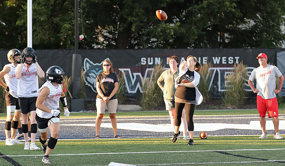 8-10-22 Impactful Woman at Practice Night  (60)