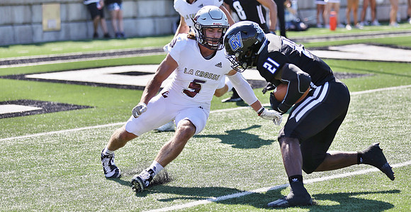 9-18-21 vs. Grand Valley State Michigan     (23)