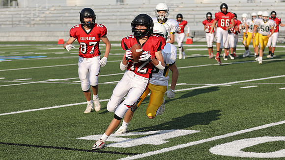 9-8-22 Freshman  JV2 vs. Beaver Dam  (8)