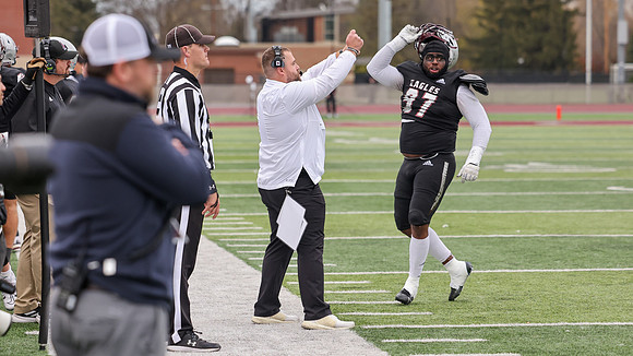 Coach Mitchell Collicott (2)