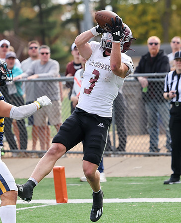 10-19-24 EAGLES vs. UW Eau Claire (4)