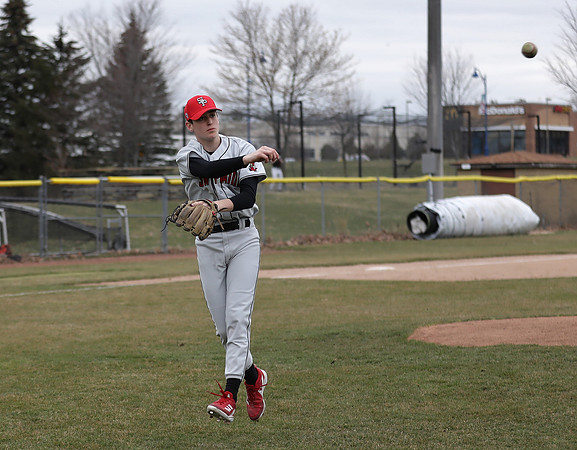 1 Trystan Fry  (16)