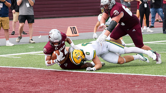 24 Najeh Mitchell (21)
