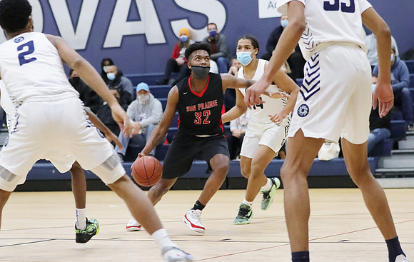 32 Marshaun Knight vs. Milw Academy of Science  (8)