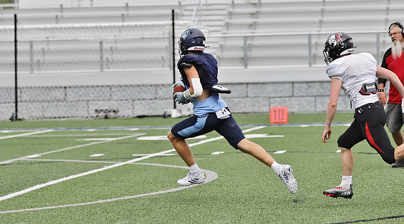 8-12-22 VARSITY Scrimmage vs. Fort Atkinson  (52)