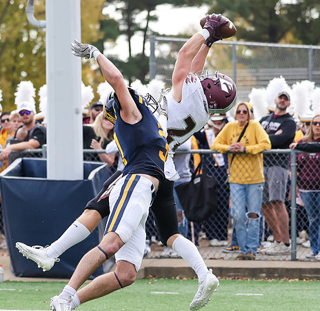 10-19-24 EAGLES vs. UW Eau Claire (2)