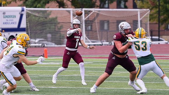 7 Zach Weir (20)