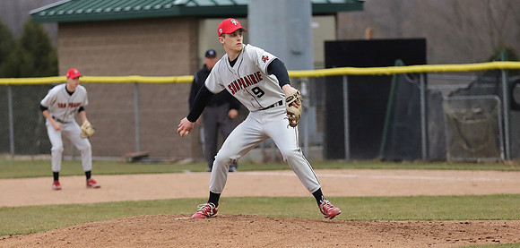9 Evan Richmond  (2)
