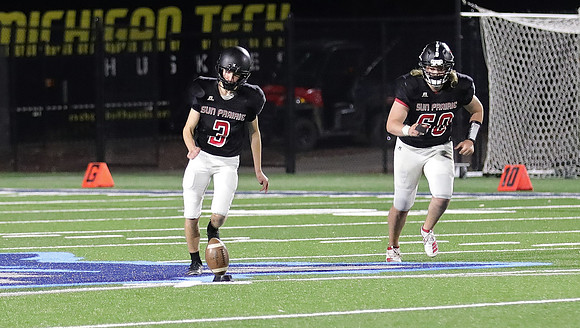 3 Evan Richmond  (6)