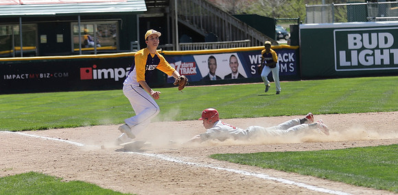 5-7-22 vs. Madison East Game 2  (60)