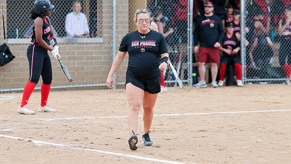 Coach Chelsey Crawley (2)