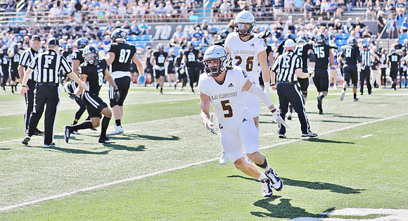 5 Elijah Alt  (41)