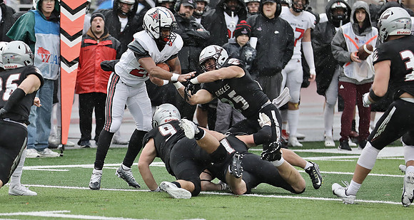 25 Aaron Schmitz (12)