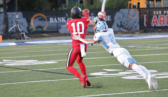 10 Evan Richmond  (46)