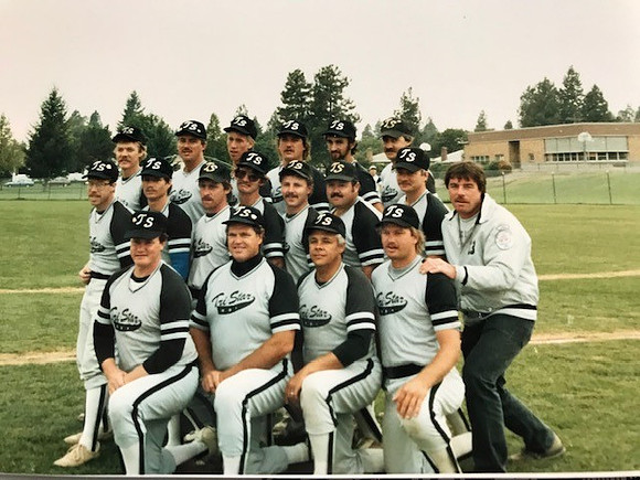 1983 Tri Star Team Photo