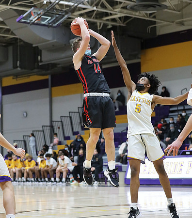 14 Ben Olson  (61)
