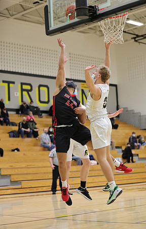 44 Austin Knade 2021 vs. East Troy  (10)