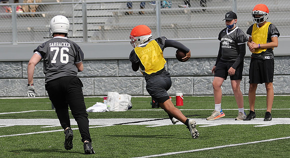 4-25-21 8th Grade Kennedy vs. 8th Grade White  (15)