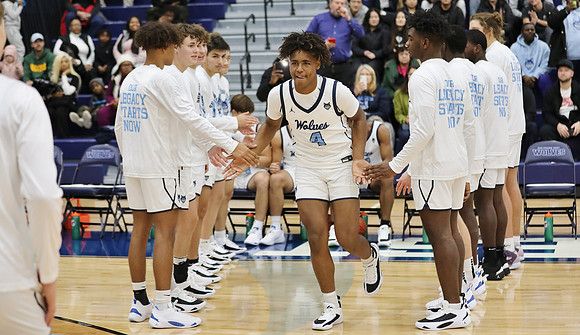 12-1-22 VARSITY vs. Beloit Memorial  (12)