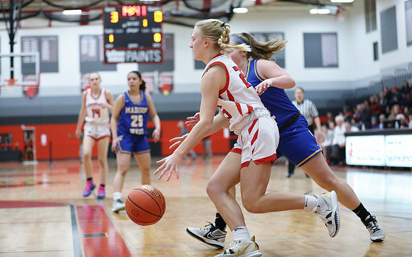 2-18-23 VARSITY SENIOR Lucy Strey NIGHT) vs. Madison West    (40)