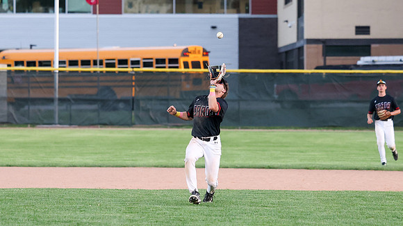 5-15-25 VARSITY vs. Middleton (218)