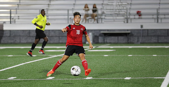 18 Eli Thao (26)