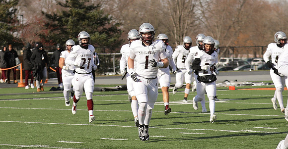 24 Brennan Goralski (2)