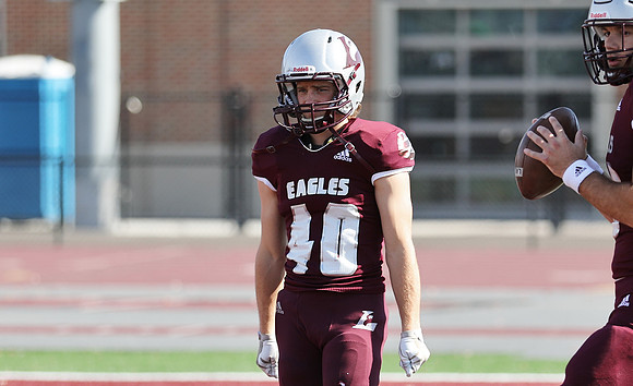 40 Zach Watson  (1)