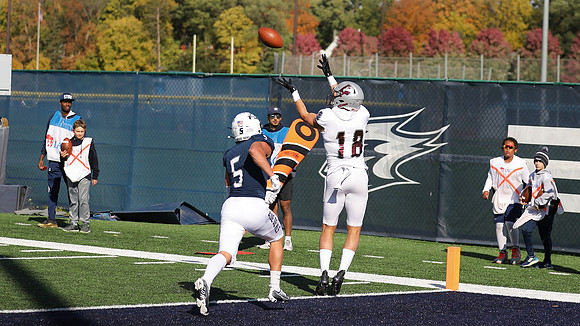 10-8-22 vs. UW Stout  (225)