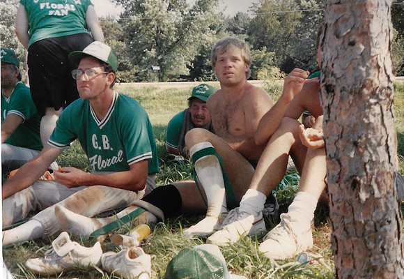 1988 (32)
