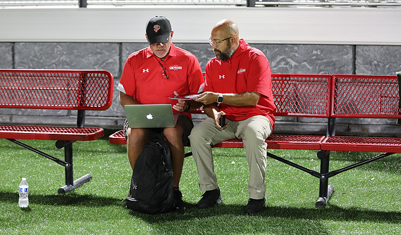 COACH Bob Richards (9)