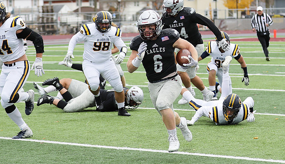 11-13-21 vs. UW Eau Claire  SENIOR DAY & ARMED FORCES DAY  (67)