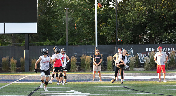 8-10-22 Impactful Woman at Practice Night  (55)