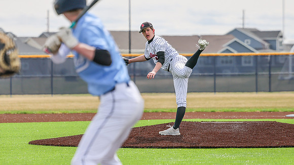 4-19-25 VARSITY vs. Sun Prairie West (35)