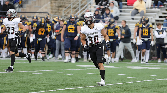 30 Gabe Lynch  (9)