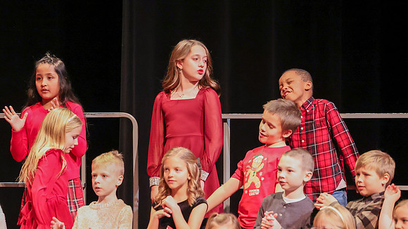 12 -9-24 Kyla School Winter Concert (18)